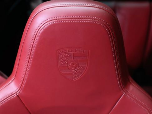 Used 2021 Porsche 911 AWD/4WD image 28