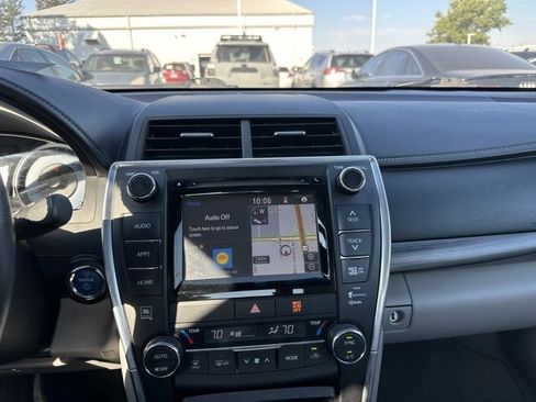 Used 2015 Toyota Camry XLE image 10