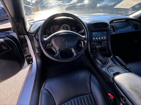 Used 1998 Chevrolet Corvette Convertible w/ Memory Pkg RWD image 4