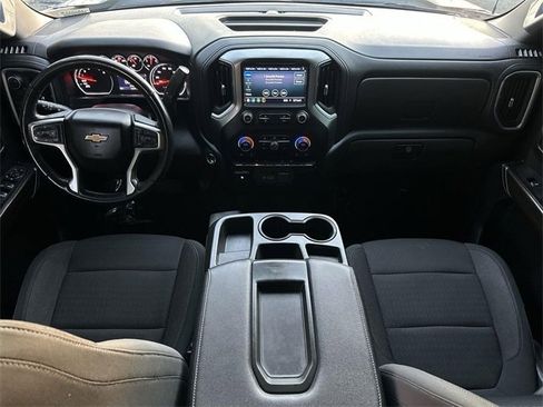 Used 2021 Chevrolet Silverado 1500 LT image 18