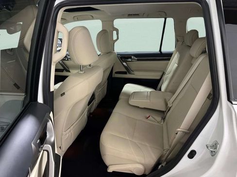 Certified 2023 Lexus GX 460 Premium w/ Premium Package AWD/4WD image 27
