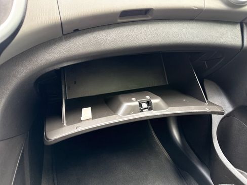 Used 2018 Chevrolet Sonic LT FWD image 31