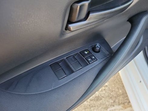 Used 2024 Toyota Corolla LE FWD image 12