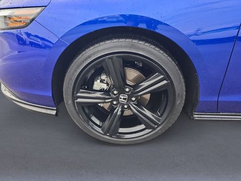 Used 2025 Honda Accord Sport image 10