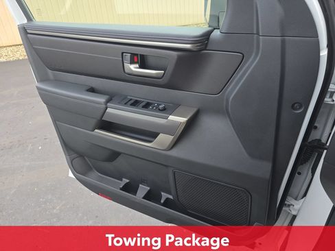 Certified 2025 Toyota Tundra SR5 AWD/4WD image 30