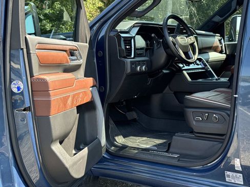 Used 2026 GMC Sierra 2500 Denali Ultimate AWD/4WD image 13