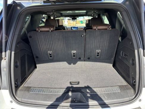 Used 2023 Chevrolet Tahoe High Country AWD/4WD image 29