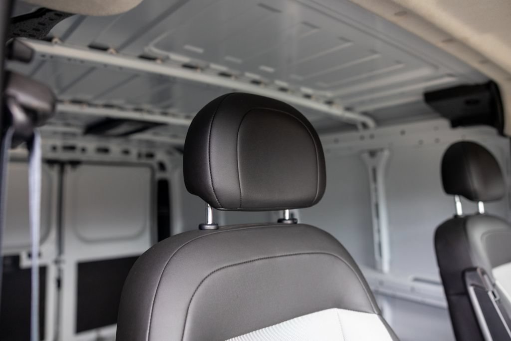 Used 2025 RAM ProMaster 2500 w/ Convenience Group FWD image 44