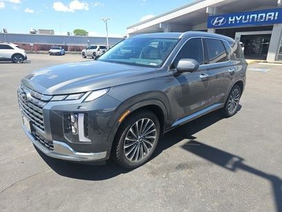 Used 2023 Hyundai Palisade Calligraphy w/ Winter Package