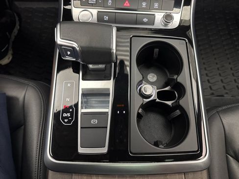 Used 2020 Audi Q7 3.0T Premium Plus w/ Premium Plus Package AWD/4WD image 14