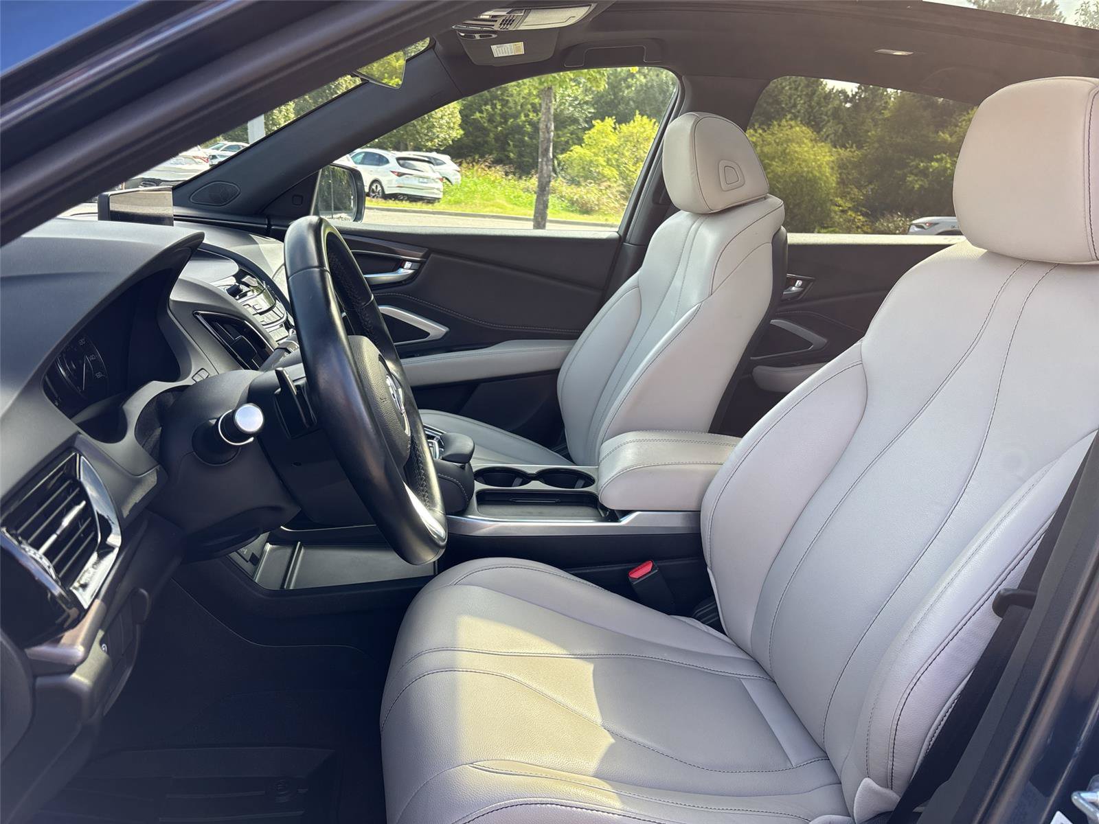 Certified 2025 Acura RDX SH-AWD image 21