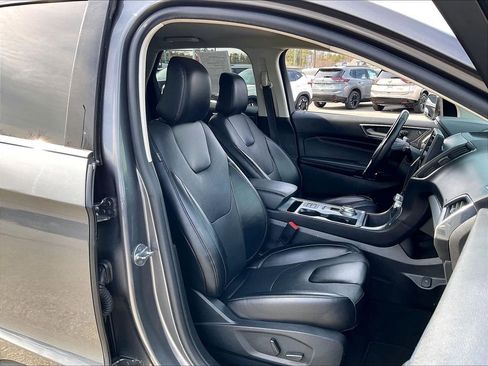 Used 2022 Ford Edge Titanium w/ Equipment Group 301A image 10