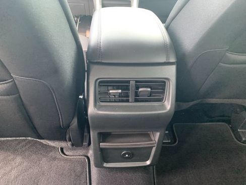 Used 2024 Ford Edge SE AWD/4WD image 20