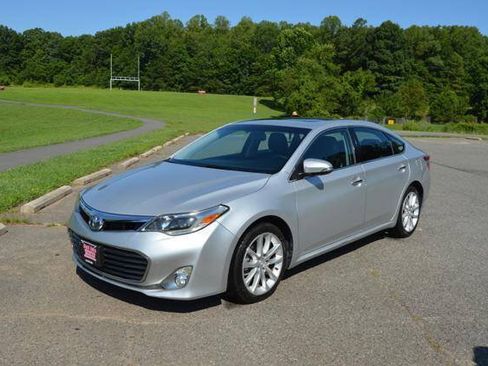 Used 2014 Toyota Avalon Limited FWD image 53