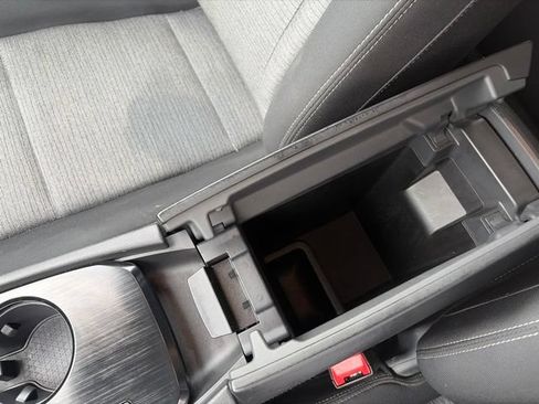 Used 2023 Nissan Rogue SV FWD image 24