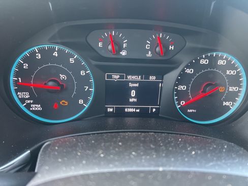 Used 2018 Chevrolet Equinox LS image 18