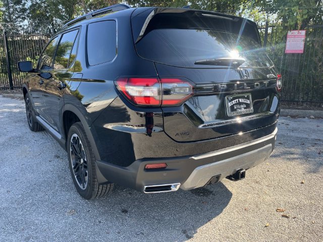 New 2026 Honda Pilot Touring image 7