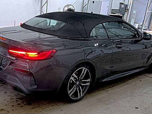 Used 2022 BMW M850i xDrive Convertible image 10