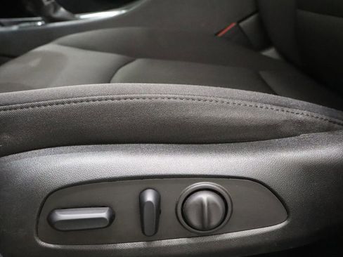 Used 2023 Chevrolet Malibu LT image 18