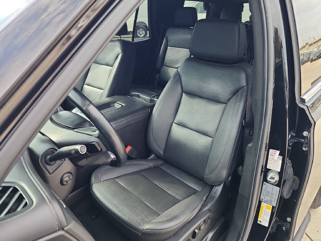 Used 2023 Chevrolet Tahoe LT w/ Luxury Package RWD image 11