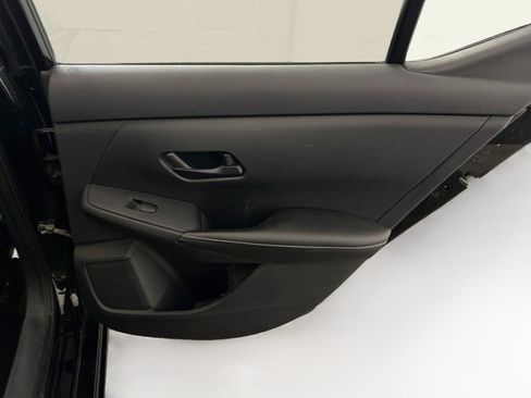 Used 2024 Nissan Sentra S FWD image 30