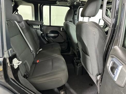 Used 2021 Jeep Wrangler Unlimited Sport image 27