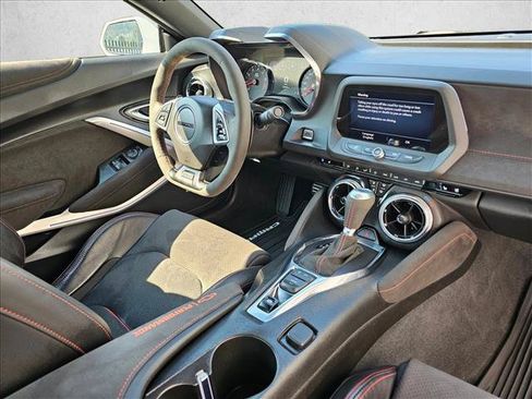 Used 2022 Chevrolet Camaro ZL1 RWD image 13