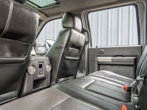 Used 2015 Ford F250 Lariat w/ Lariat Ultimate Package AWD/4WD image 35