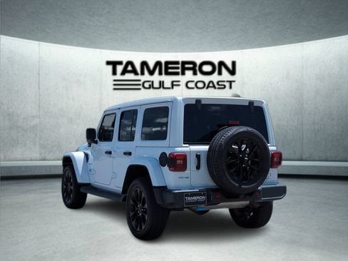 Used 2023 Jeep Wrangler Unlimited Sahara w/ Cold Weather Group AWD/4WD image 3
