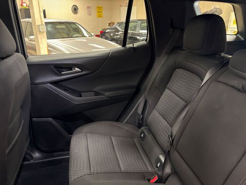 Used 2025 Chevrolet Equinox LT FWD image 39