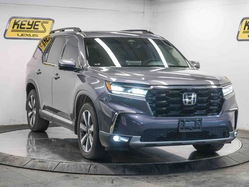 Used 2023 Honda Pilot Elite image 5