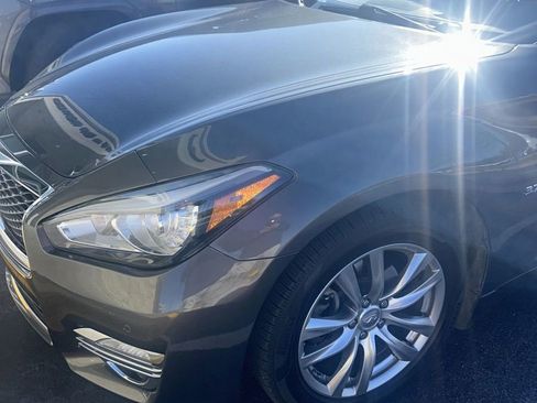 Used 2015 INFINITI Q70 3.7 image 3