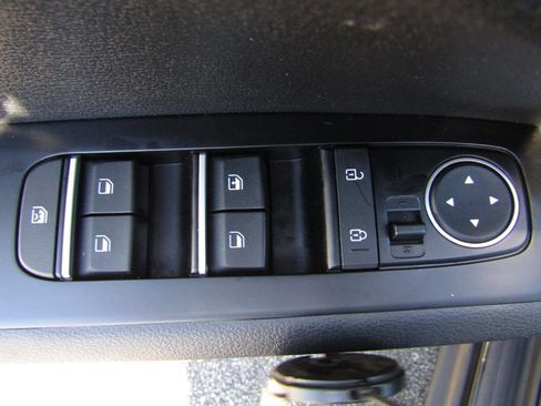 Used 2020 Kia Soul EX w/ Option Group 015 FWD image 11