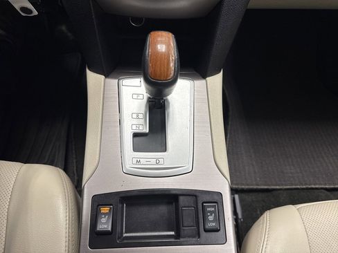 Used 2014 Subaru Outback 2.5i Limited w/ Moonroof Package image 17