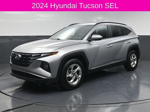 Used 2024 Hyundai Tucson SEL FWD image 2