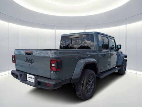New 2026 Jeep Gladiator Sport AWD/4WD image 4