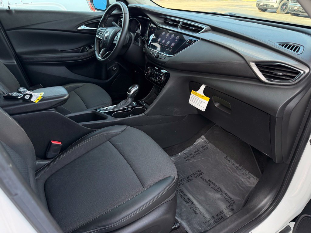 Used 2022 Buick Encore GX Select w/ Sport Touring Package FWD image 19