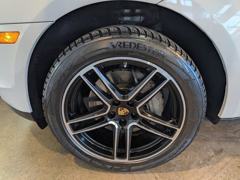 Used 2019 Porsche Macan S image 10