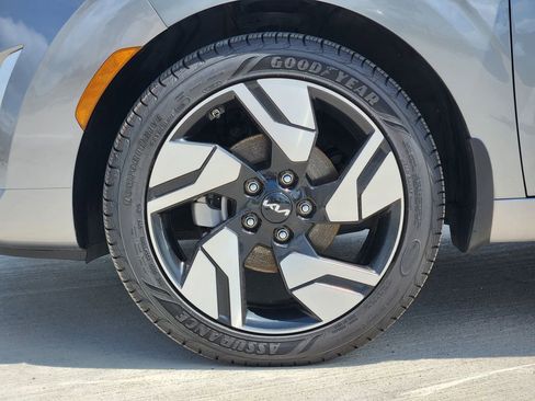 Used 2025 Kia Soul GT-Line FWD image 12