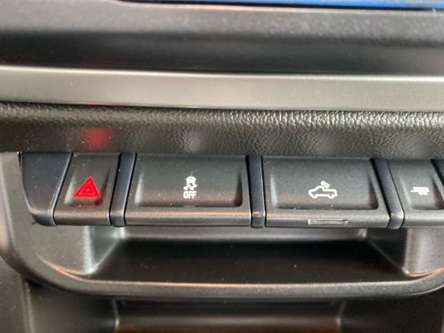 Used 2018 Chevrolet Colorado LT w/ Redline Special Edition image 10