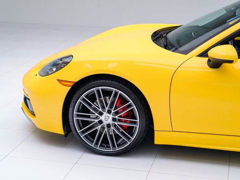 Used 2025 Porsche 718 Boxster S image 11