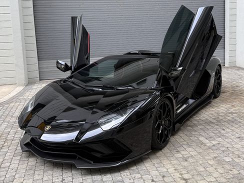 Used 2022 Lamborghini Aventador LP 780-4 Ultimae AWD/4WD image 1