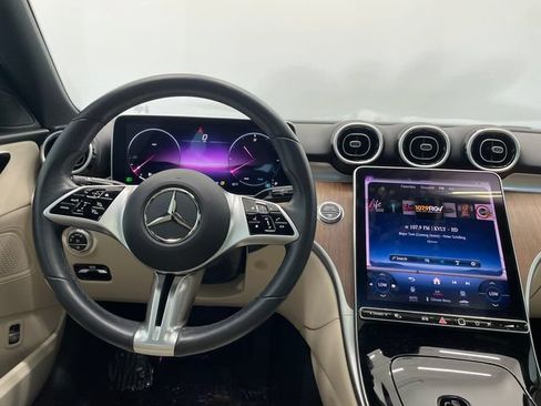 Used 2024 Mercedes-Benz C 300 Sedan image 3