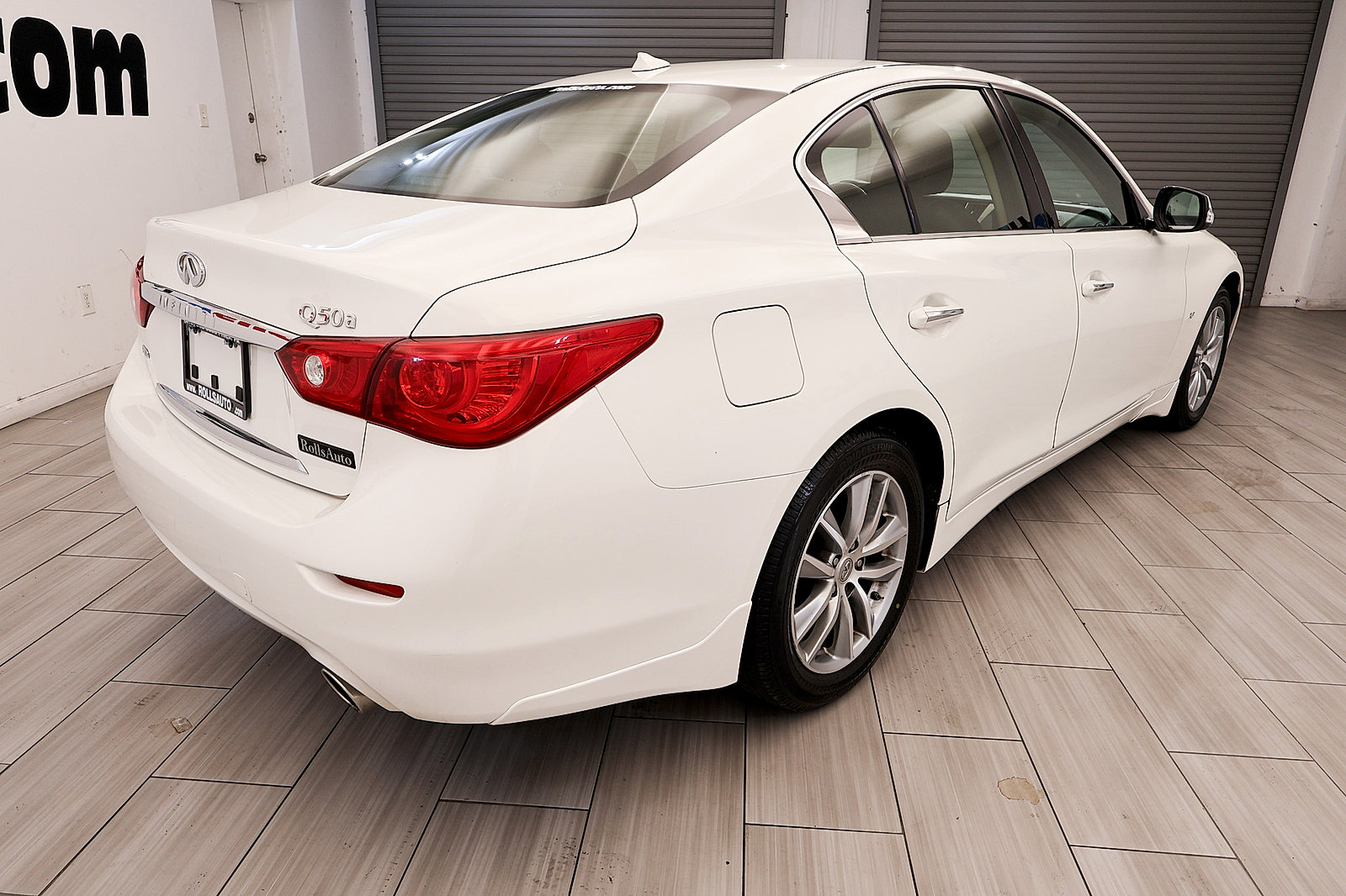 Used 2015 INFINITI Q50 AWD w/ Moonroof Package image 5