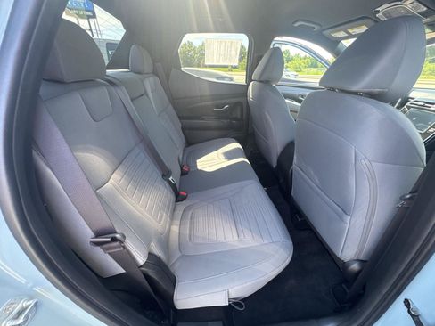 Used 2022 Hyundai Santa Cruz SEL FWD image 12