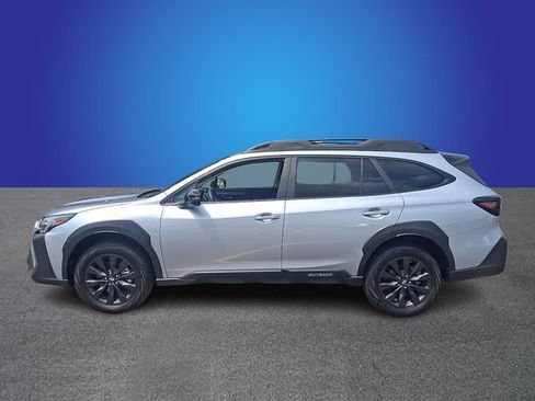 Used 2025 Subaru Outback Onyx Edition AWD/4WD image 7