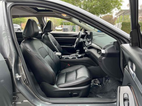 Used 2023 Nissan Altima 2.5 SR w/ SR Premium Package image 47