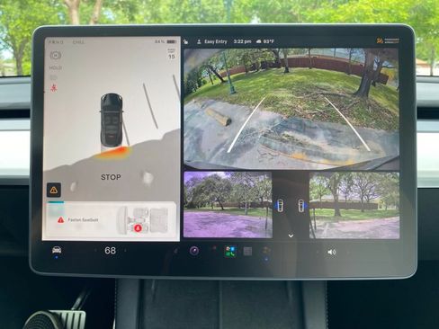 Used 2022 Tesla Model Y Performance AWD/4WD image 28