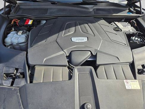Used 2019 Porsche Cayenne AWD/4WD image 24