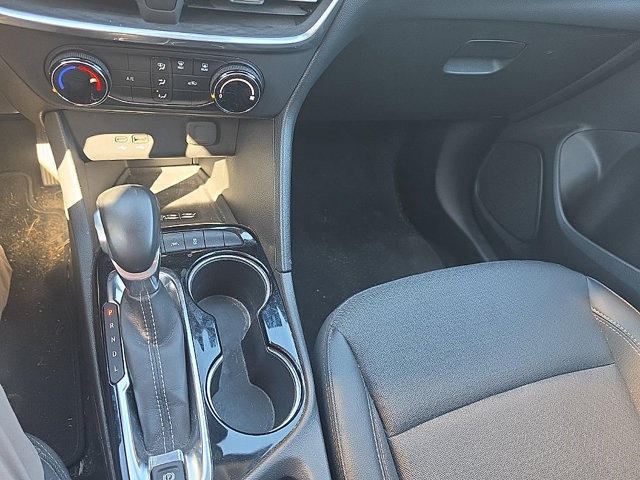 Used 2024 Buick Encore GX Preferred w/ Advanced Technology Package AWD/4WD image 17